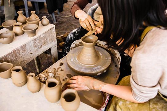 带孩子去做陶艺对孩子有什么帮助,陶艺可以培养孩子哪些能力