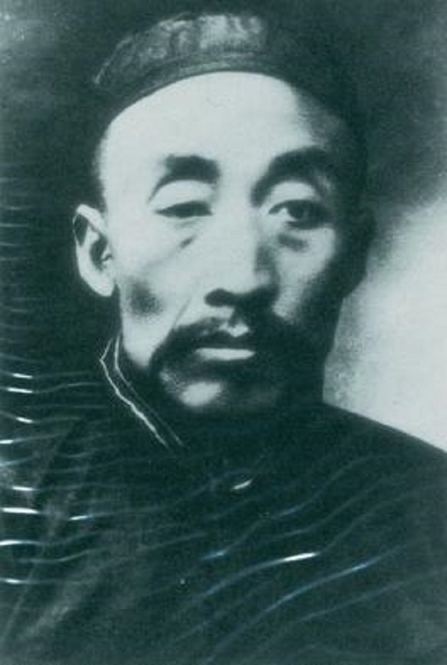 文正莹：为毛主席取名的恩师，毛主席：八舅对我毛*东泽**有大恩