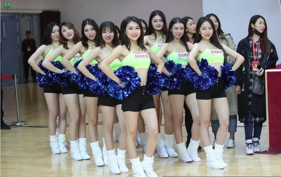 中美女子拉拉队一览