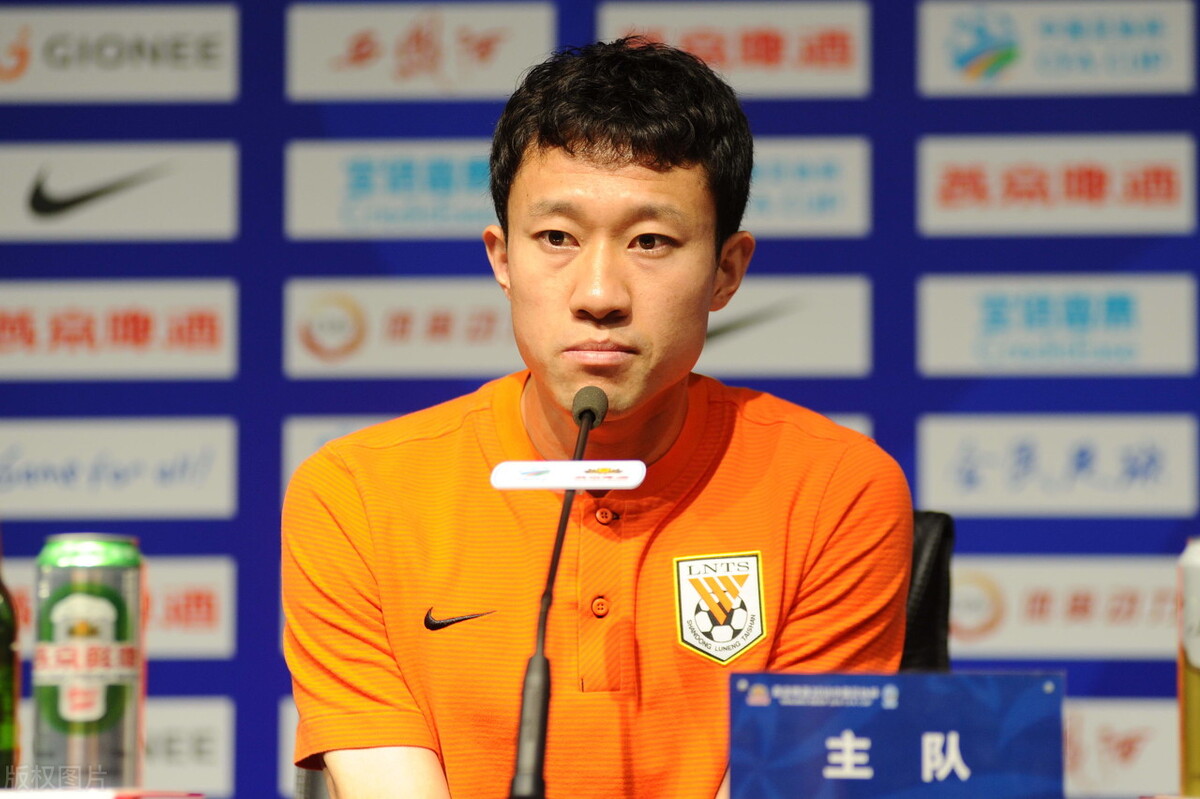 中国足球后防不可或缺之人,中国足球缺少有个性的球员