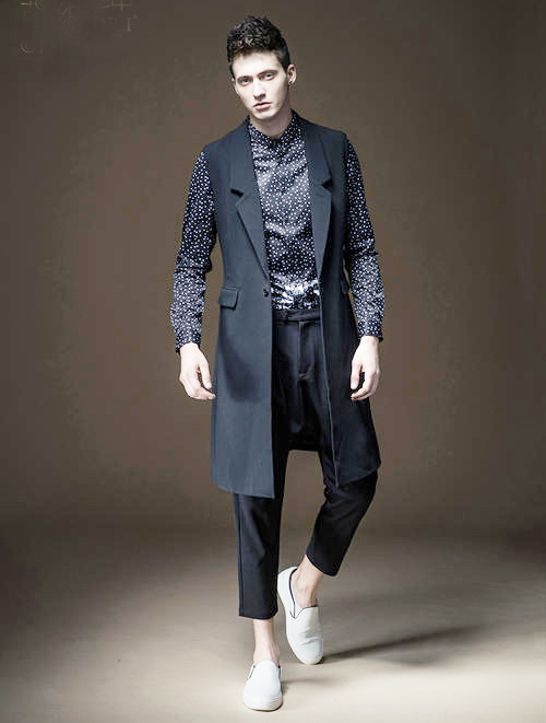 深秋穿羽绒马甲,初春马甲怎么搭配好看