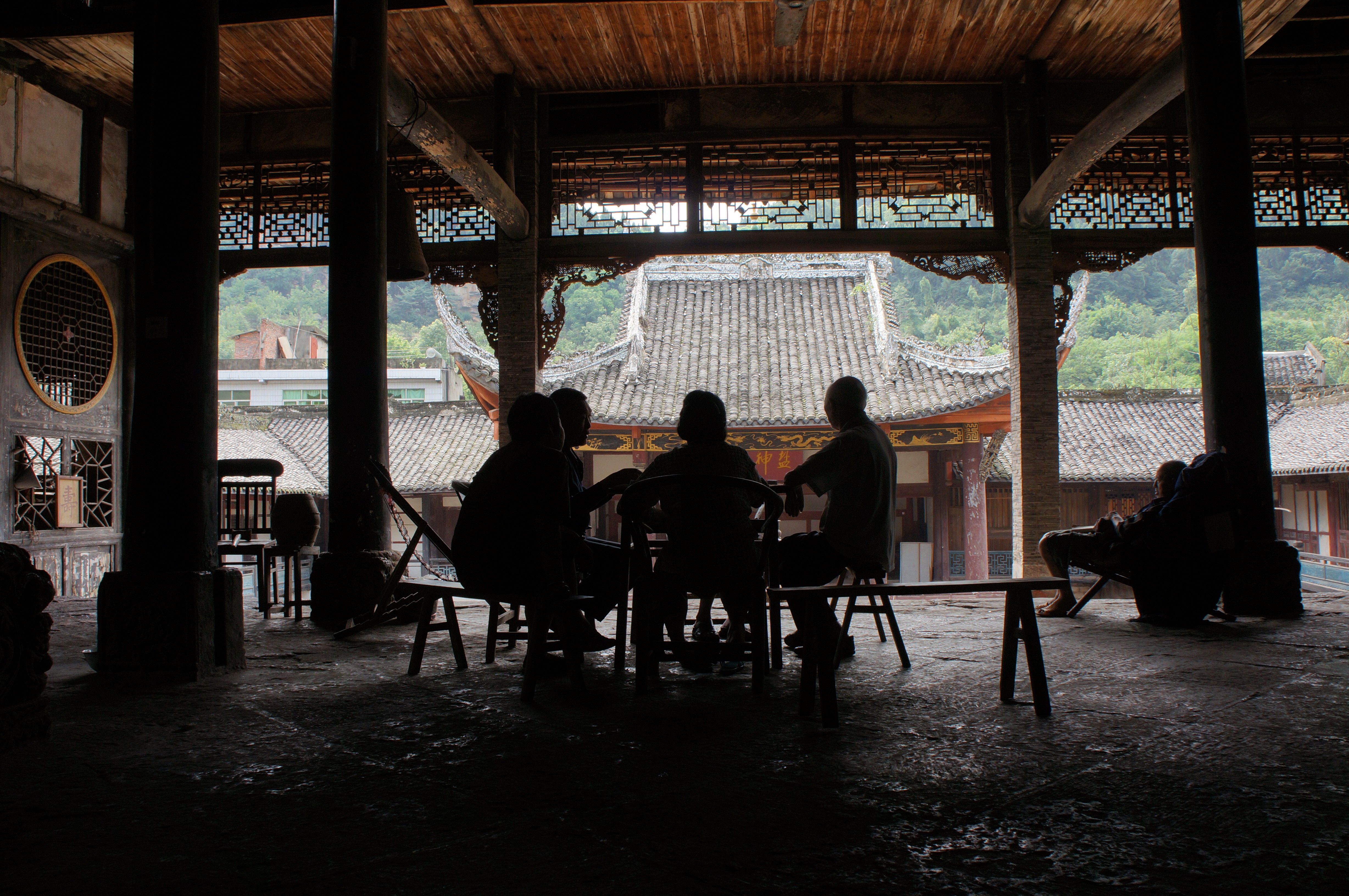 成都附近的古镇最值得去的是哪个,2022春节成都周边有年味的古镇