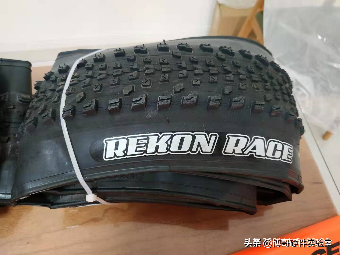 速降山地车装车视频,速降山地车开箱装车