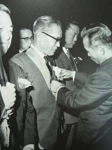 文在寅和三星现在关系,文在寅和三星掌门人