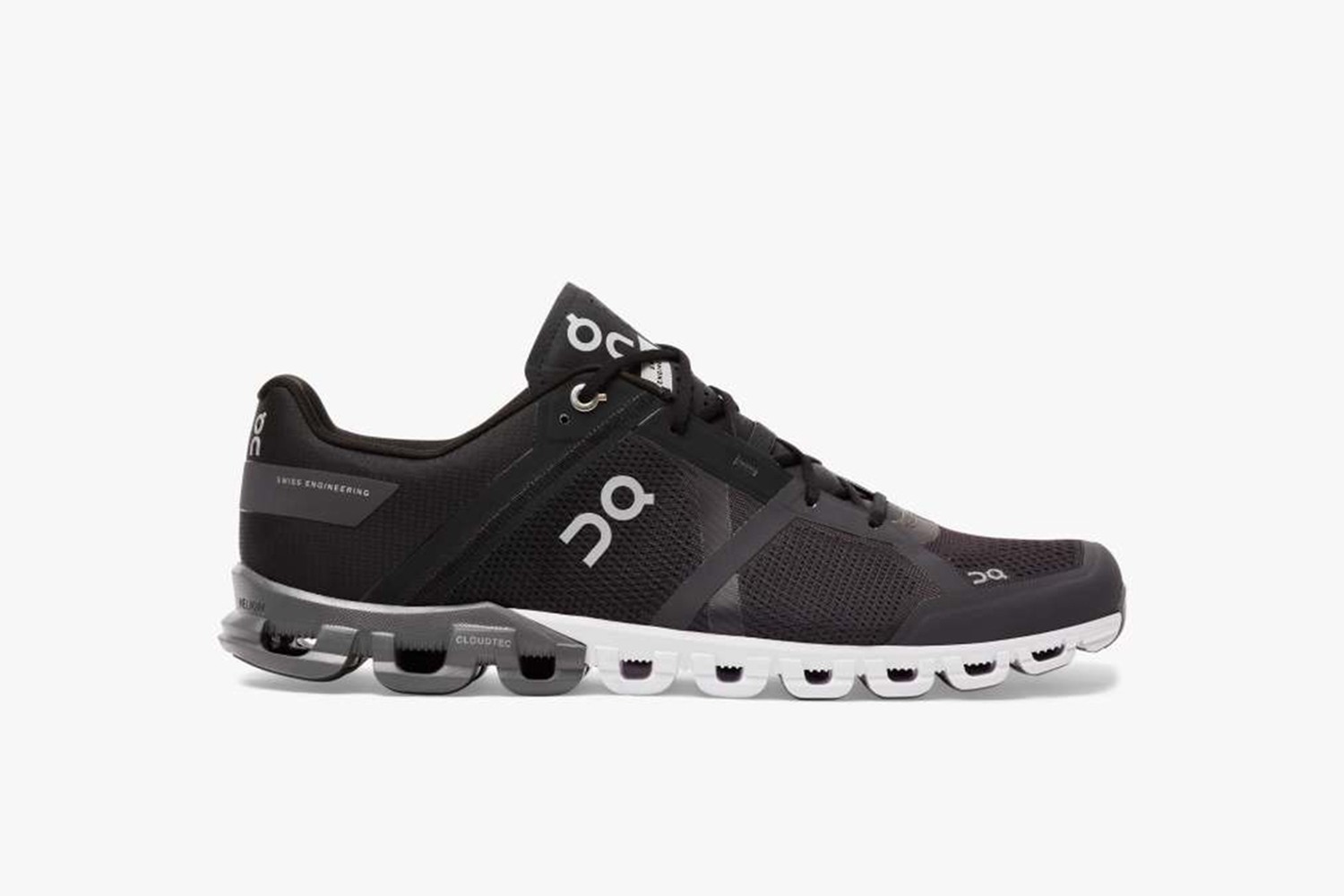 行走鞋柜男生运动鞋,满鞋柜的运动鞋