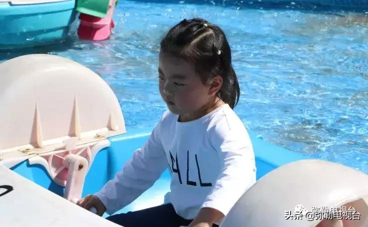 昆明弥勒人山人海,来弥勒玩人山人海