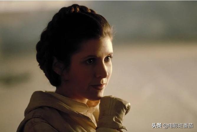 吸毒躁郁、私生活混乱？莱亚公主去世4年后，梦中情人重塑归来