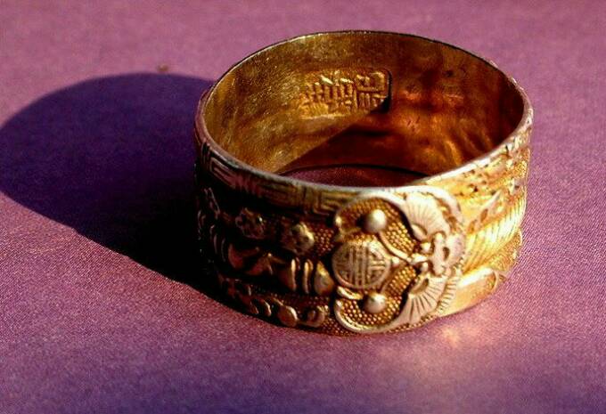 古代的戒指是什么样子的,古代的紫银戒指