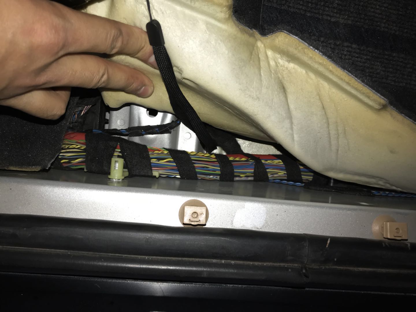 宝马120i最低配值得买吗,宝马120i落地不到15万