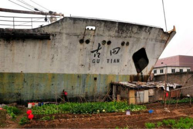 钢材匮乏的年代,中国建造世界上最大的水泥船,终身只航行过一次