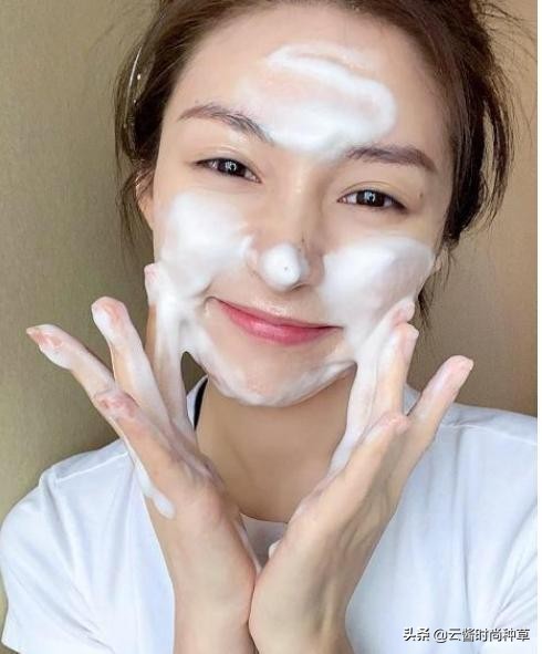 用了那么多洗面奶，还是这几款真正好用，芙丽芳丝平价但真心推荐