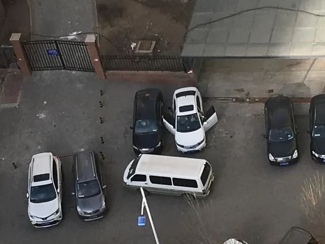 东莞小车太多了，很多打工者*款贷**也要买，车真的很重要吗？