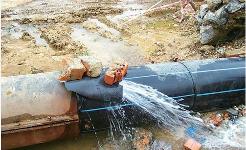 预埋pe管漏水怎么办,pe管道直接漏水修补方法