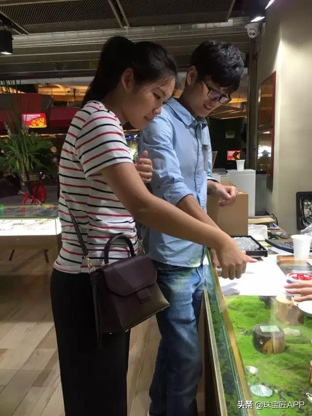 21岁创办公司,4年考了7个证,90后新锐珠宝设计师:高倩倩