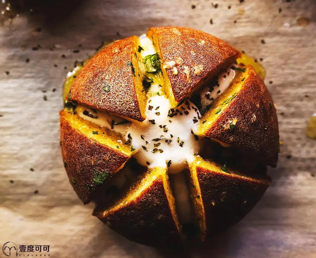 韩国蒜香黄油面包的做法,奶油芝士夹心面包