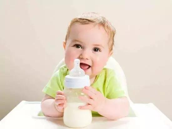 什么奶粉无腥味淡淡甜味,奶粉没有奶香有腥味正常吗