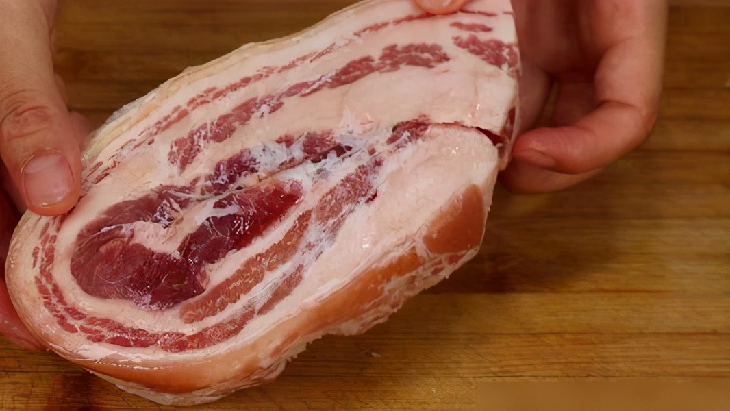 解冻肉怎么解冻快还新鲜,5分钟解冻肉的小妙招