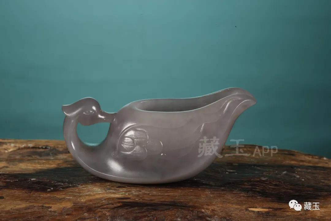 奇特和田玉,真正的紫色和田玉