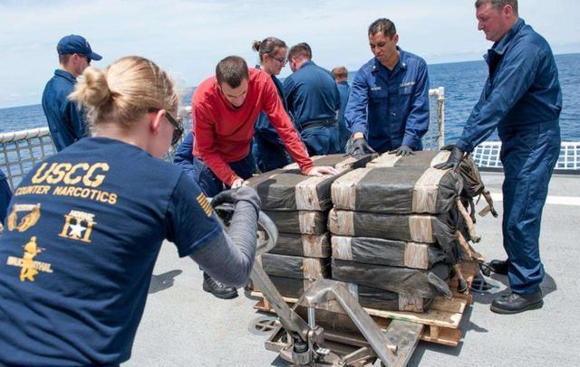 中国崛起!广州卡地亚价不到2000,贪婪的瑞士给美国老上了资深一课