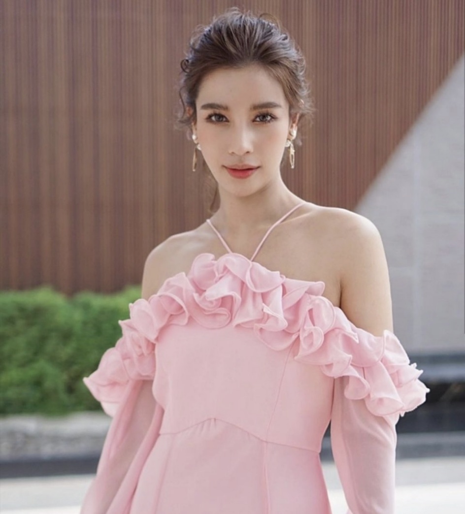 泰剧历届女主,安徽卫视泰剧女主小时候见过男主