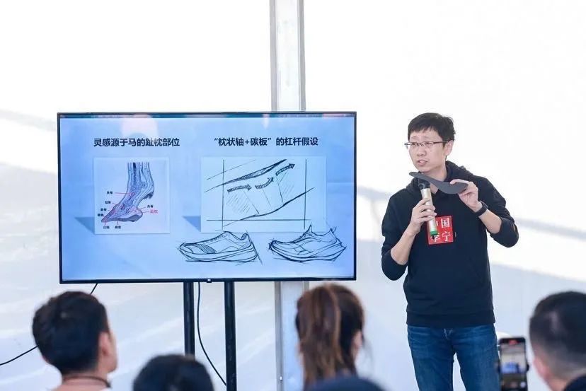 newbalance碳板跑鞋,碳板跑鞋2023