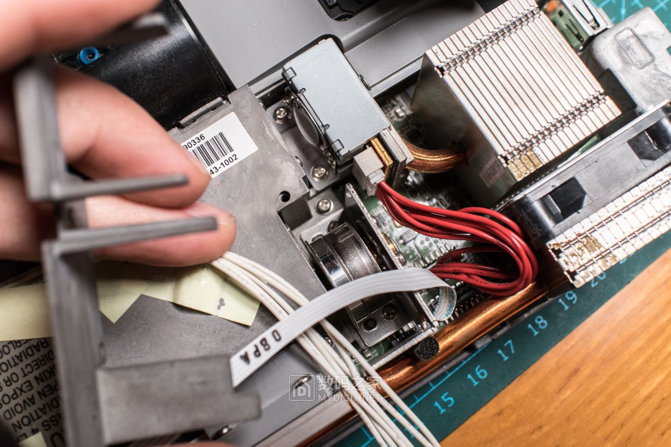 卡西欧CASIO激光+LED短焦投影仪UP50WN拆解+维修偏色纪实