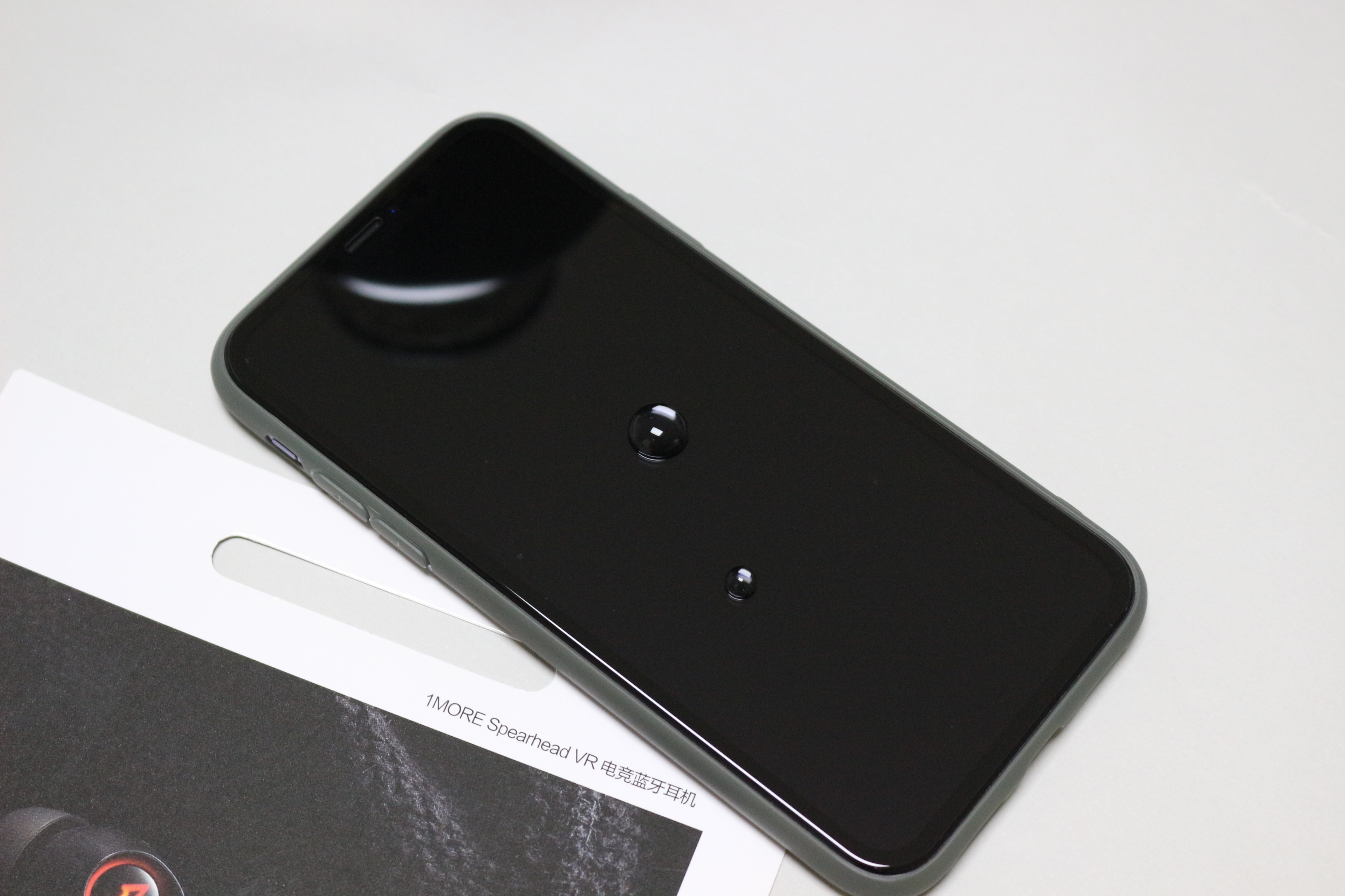 康宁玻璃钢化膜iphone11promax,iphone11防窥膜康宁大猩猩