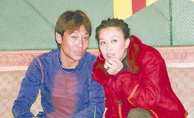 那英前夫高峰现在怎么样了,那英与高峰感情经历