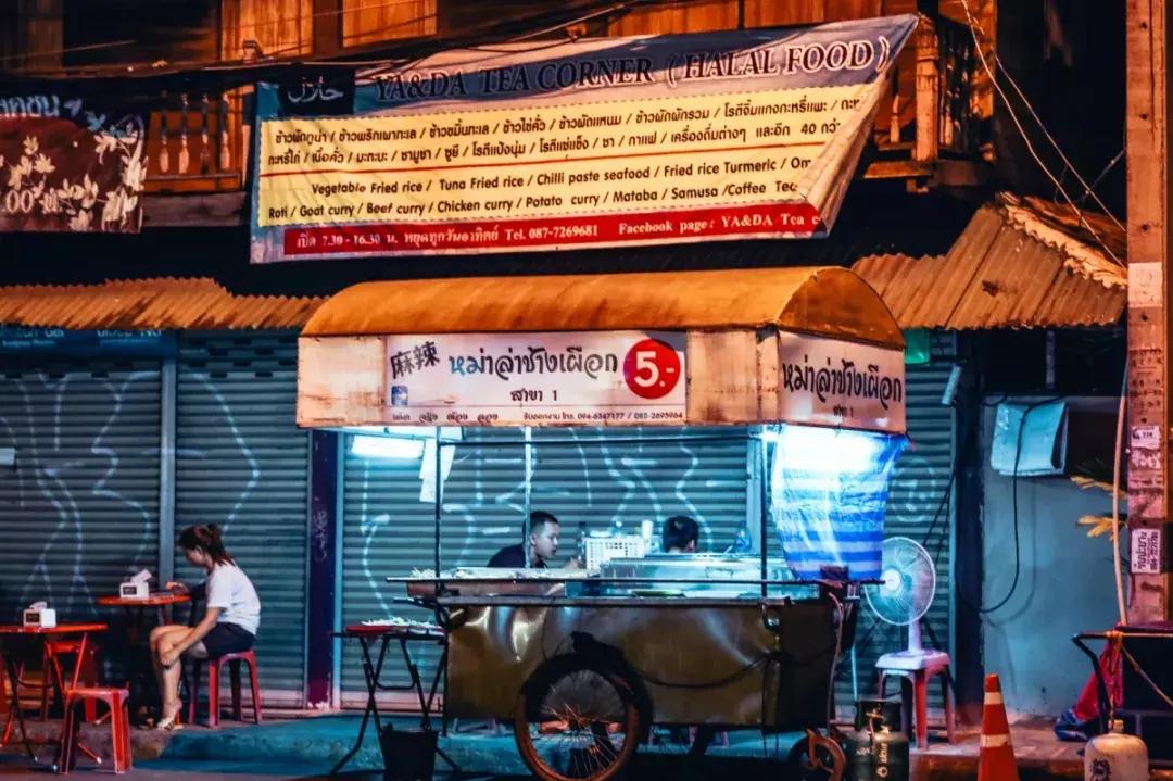 在清迈逛夜市感受泰国人慢生活,去清迈享受放下脚步的慢生活
