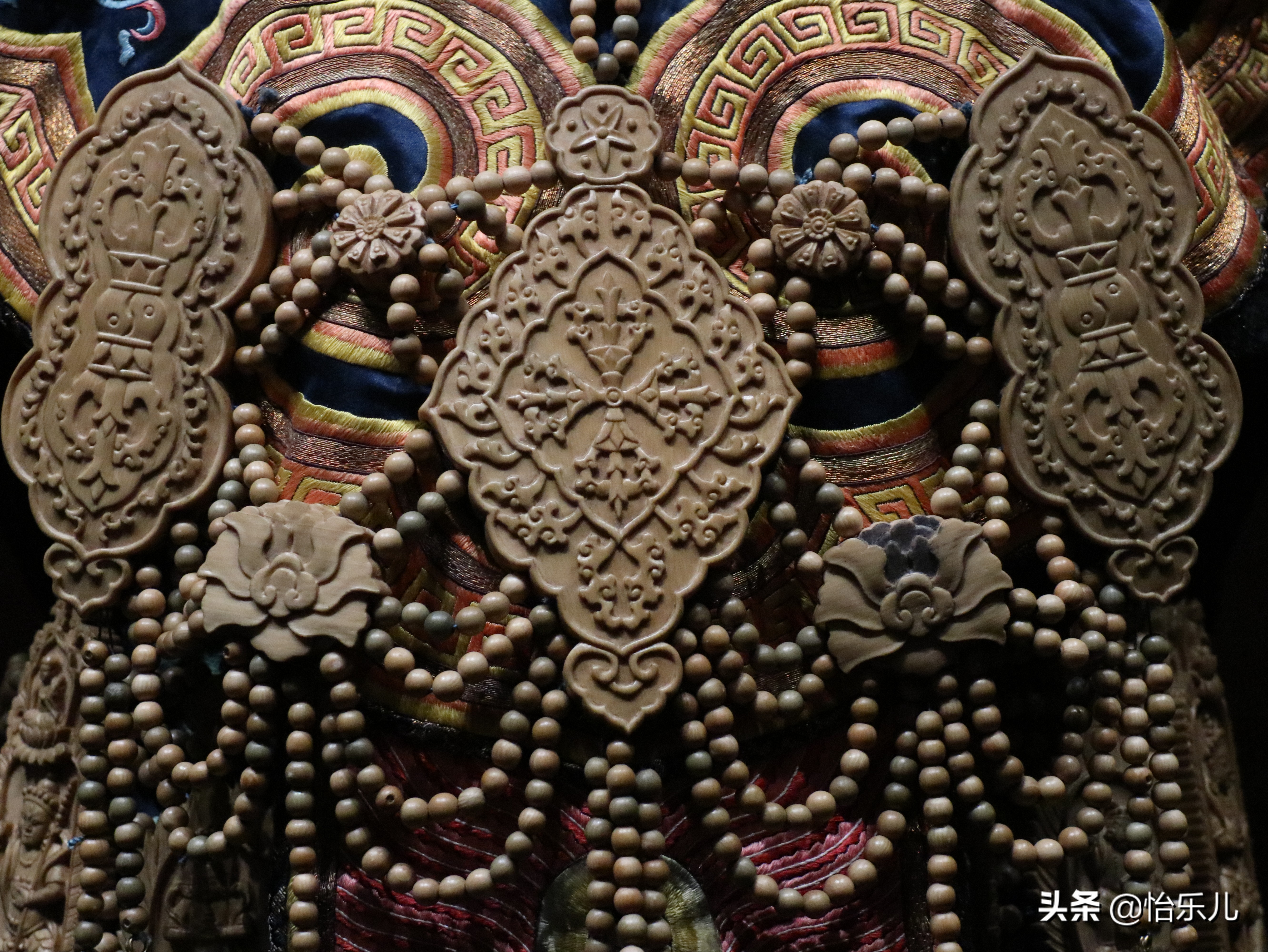 清宫佛教服饰大全,华丽的清宫服饰