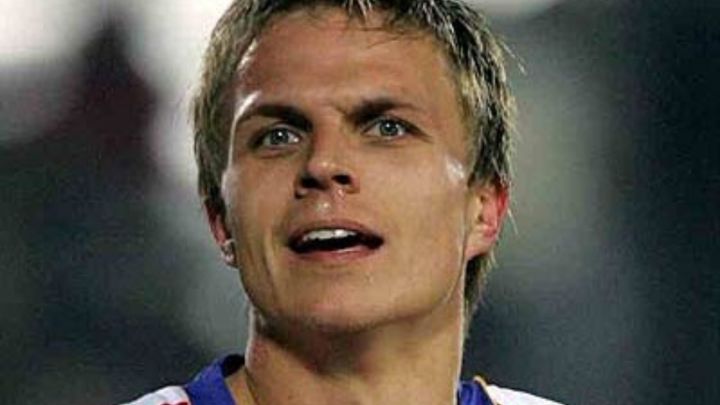 生于北极圈的球星：曾效力切尔西马竞退役后饱受精神病折磨