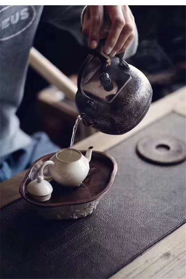 银壶到底能不能用,新银壶的使用方法