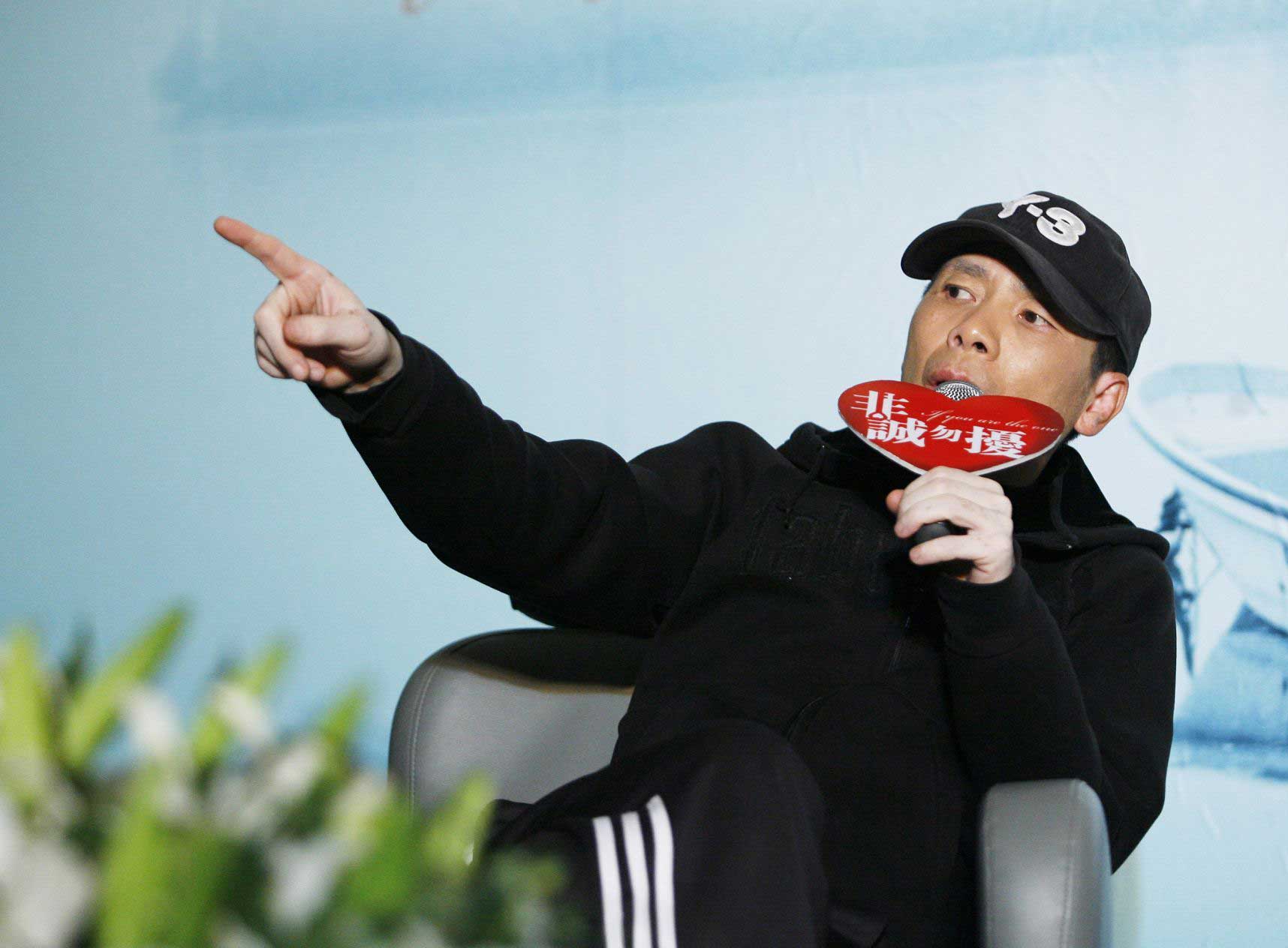 负债几十亿的华谊兄弟,华谊兄弟为何负债