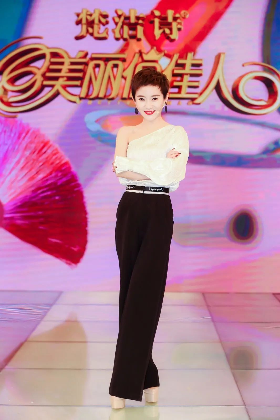 美在当下I公司简介——中国首家女性价值成长商学院