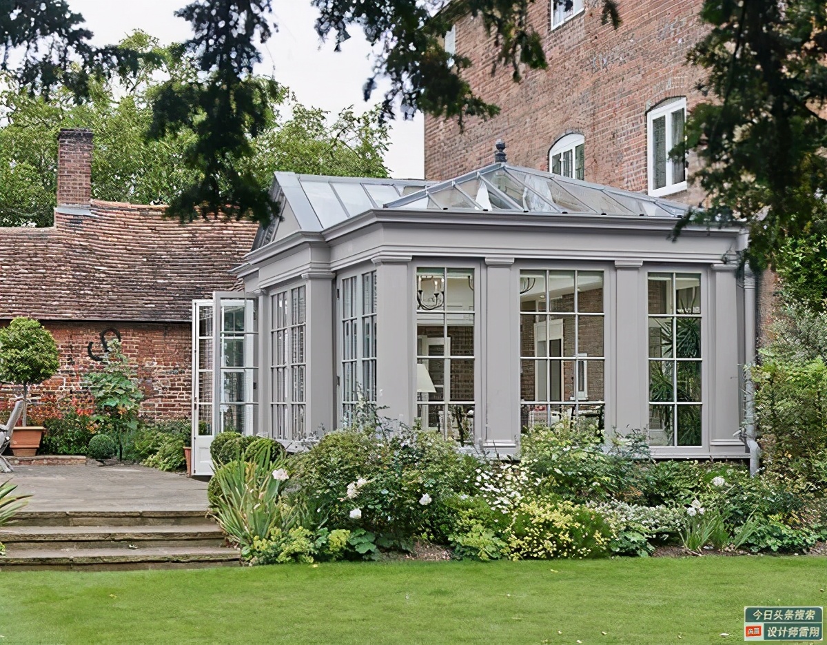 屋顶花园那么好看，下雨了该咋办？别担心，庭院设计师告诉您