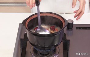 猪肚煲汤的洗法大全,猪肚汤有腥味不是坏了吧