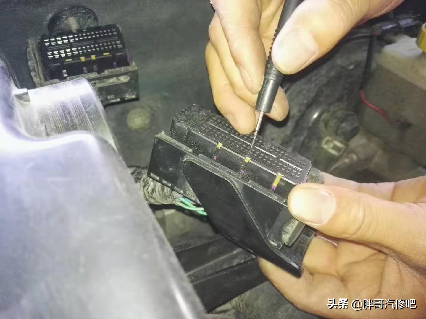 燃油过稀故障码,面包车混合气过稀发动机亮黄灯