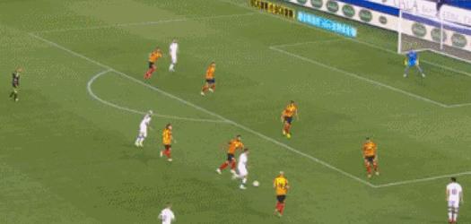 意甲ac米兰击败维罗纳,意甲AC米兰逆转卡利亚里