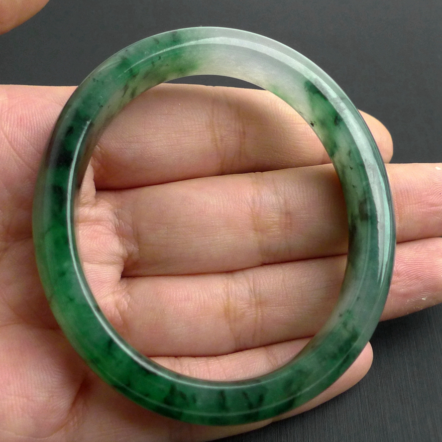 翡翠手镯怎么选比较好,翡翠手镯如何挑种水