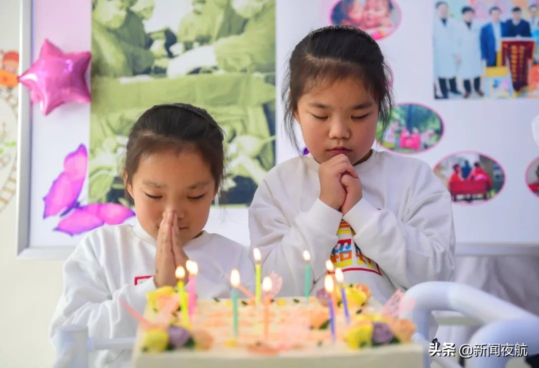 坐骨连体双胞胎多大分离,中国首例坐骨婴儿手术成功完整版