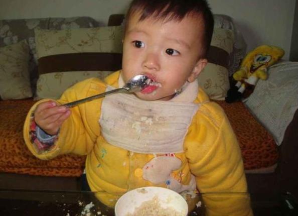 这三种食物会导致娃长不高,这三种食物小孩要多吃