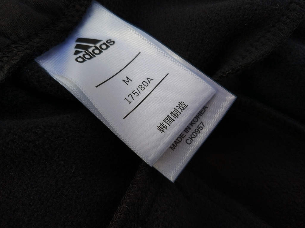 温暖舒适轻盈灵活——阿迪达斯HYBDSTRPTWT18男子户外长裤测评