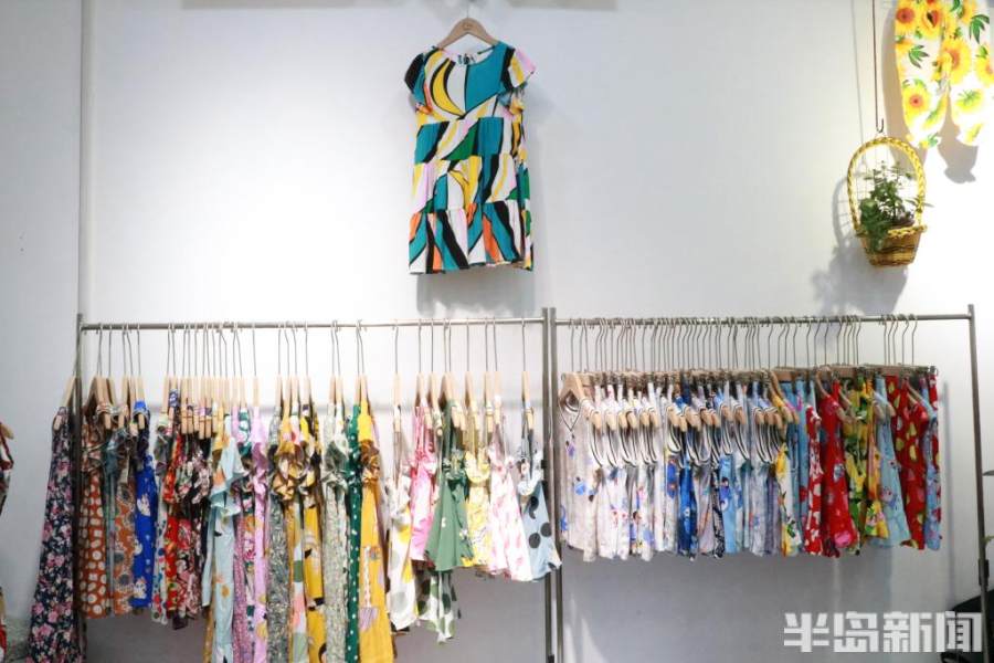 半岛观察丨一条盖毯爆火背后的童装江湖:3000家企业即墨鏖战,如何赢得三孩商机