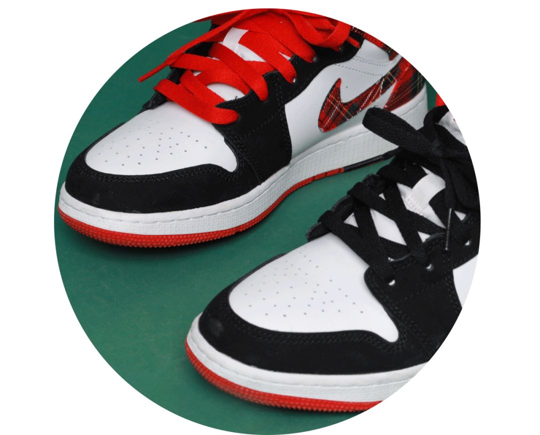 我花2000块抢到3双限量球鞋,还送了一个包...