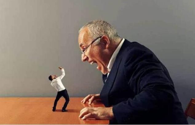 坐轿的人舒服抬轿的人辛苦,坐轿的舒服抬轿的苦