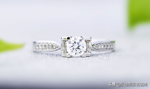 pt950铂金钻戒的钢印,pt950铂金钻戒有活口的吗