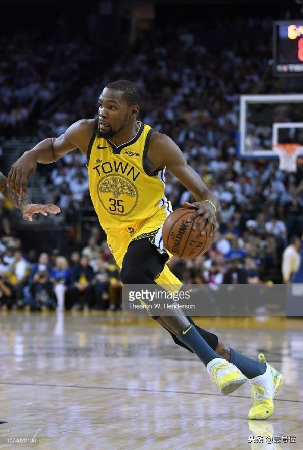 圣诞大战前十名球鞋,圣诞节配色球鞋大盘点2023