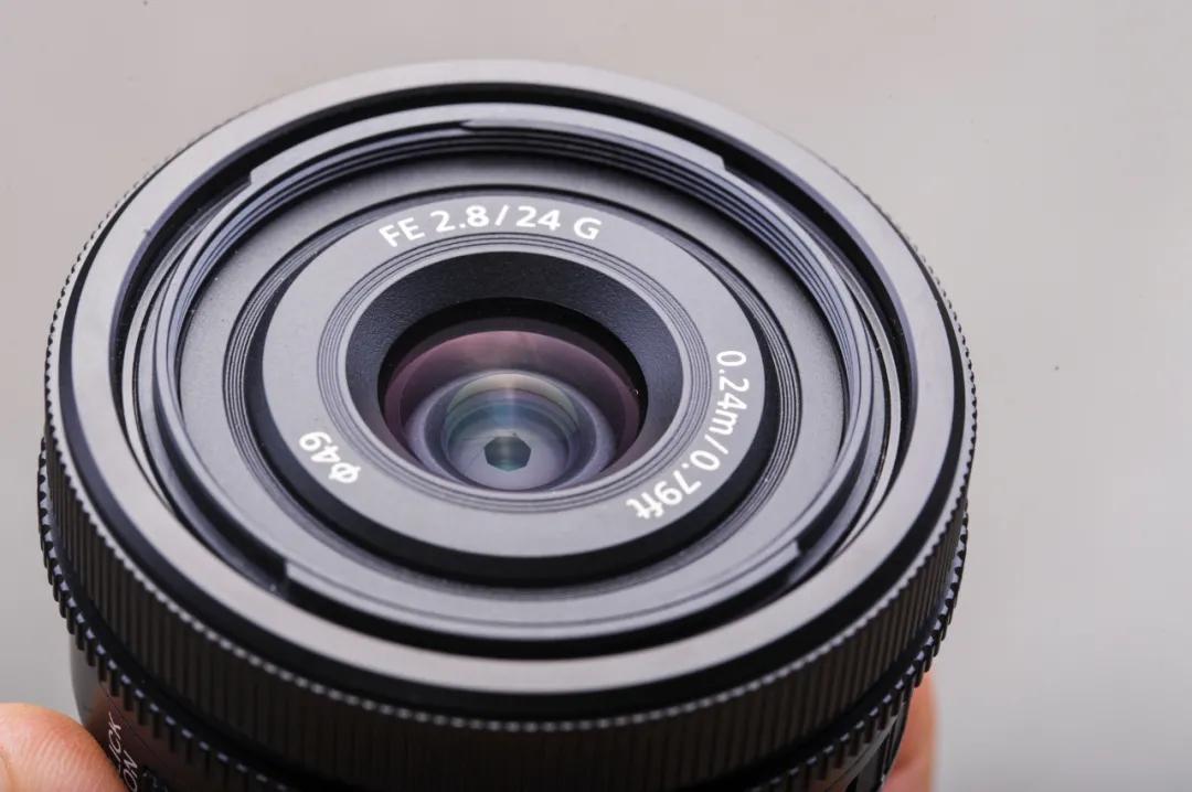 索尼定焦镜头推荐哪个,索尼最值得入手的定焦镜头