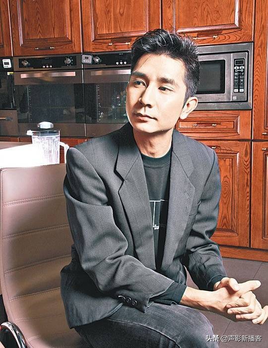 李尚正笑场,李尚正抠鼻孔逗笑周星驰