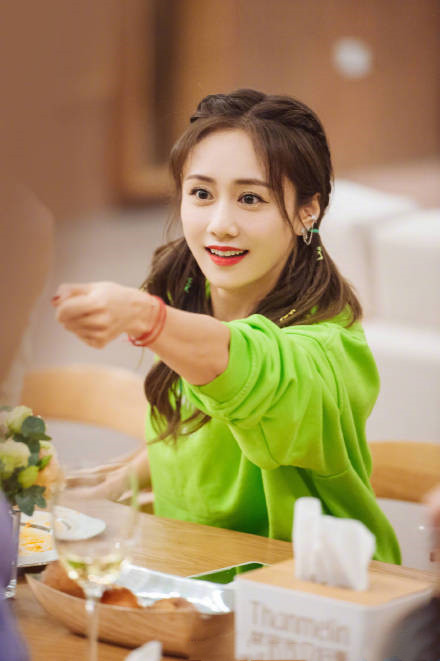 乘风破浪的姐姐们和妹妹们的区别,乘风破浪的姐姐们和哥哥的区别